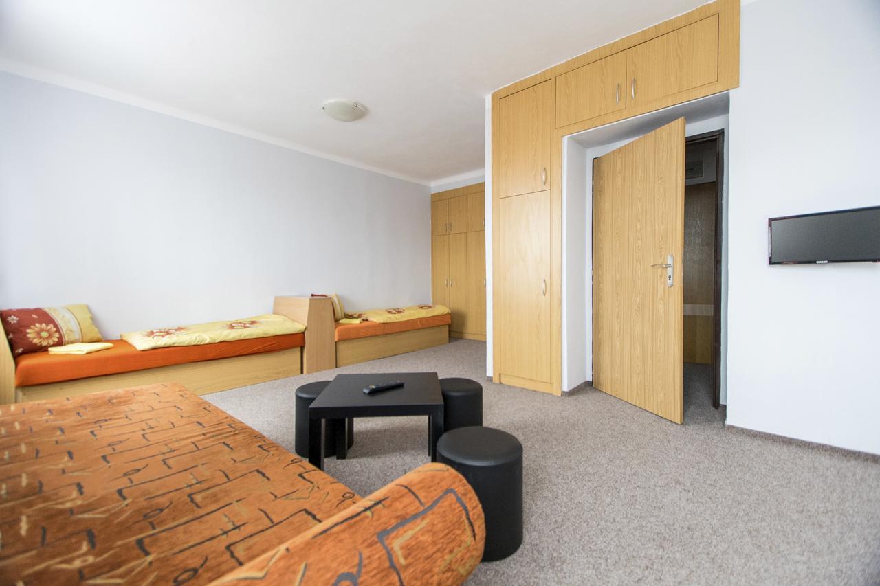 טאחוב Garni Hotel Tachov חדר תמונה