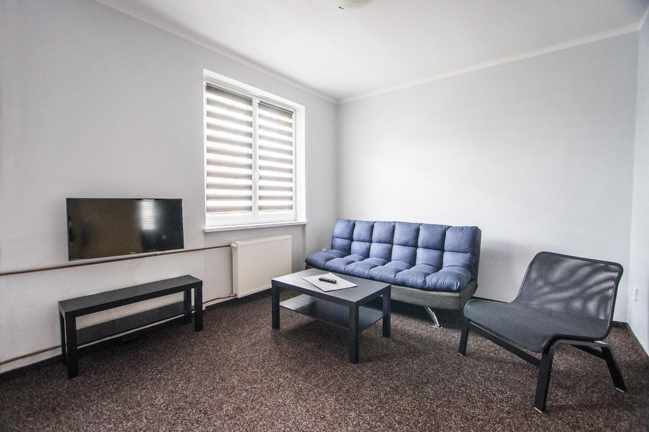 טאחוב Garni Hotel Tachov מראה חיצוני תמונה