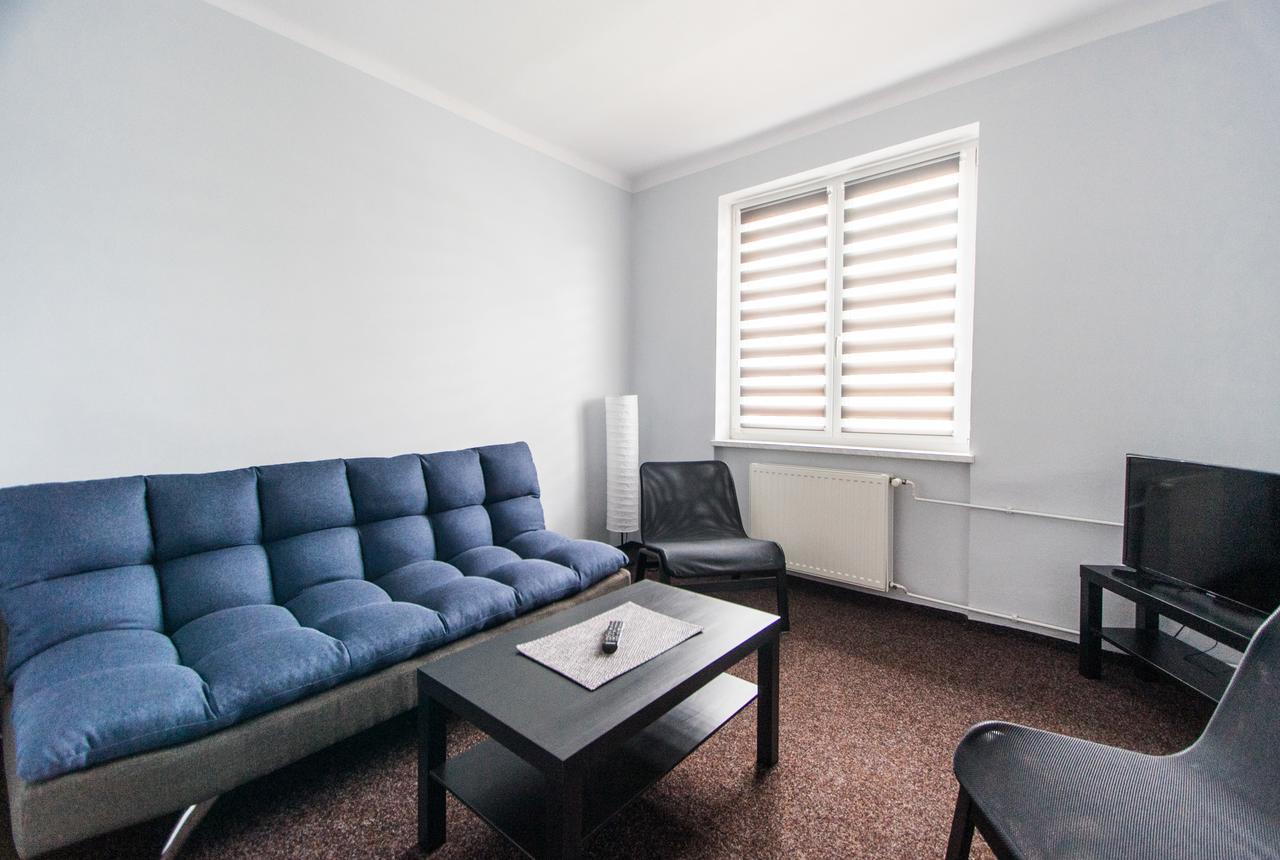 טאחוב Garni Hotel Tachov מראה חיצוני תמונה