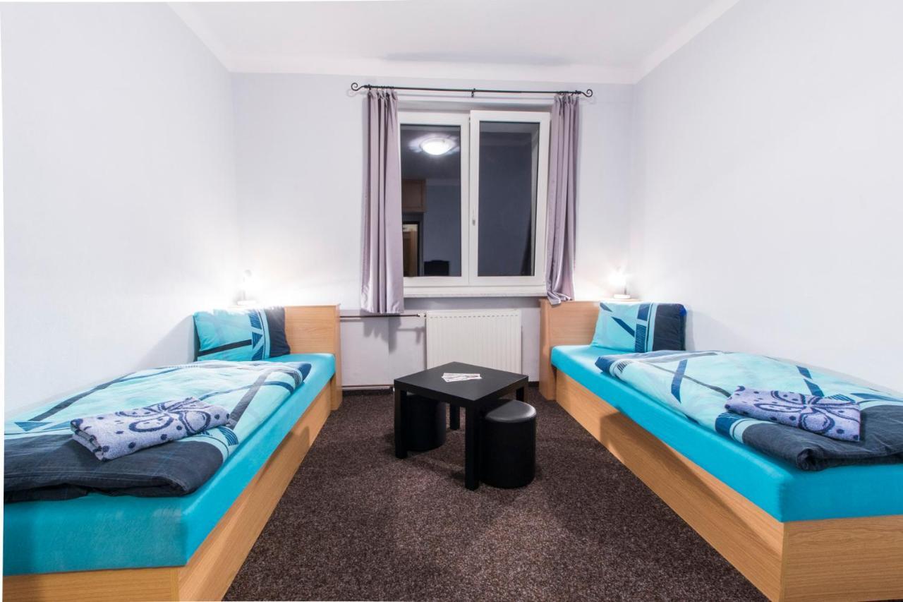 טאחוב Garni Hotel Tachov מראה חיצוני תמונה